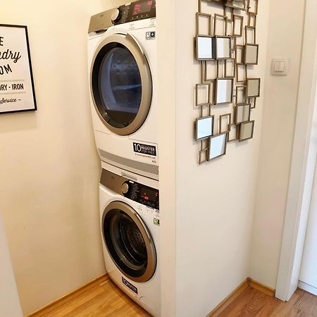 Apartment Memoir By Sofiaspot - Central, Metro To Airport Екстериор снимка