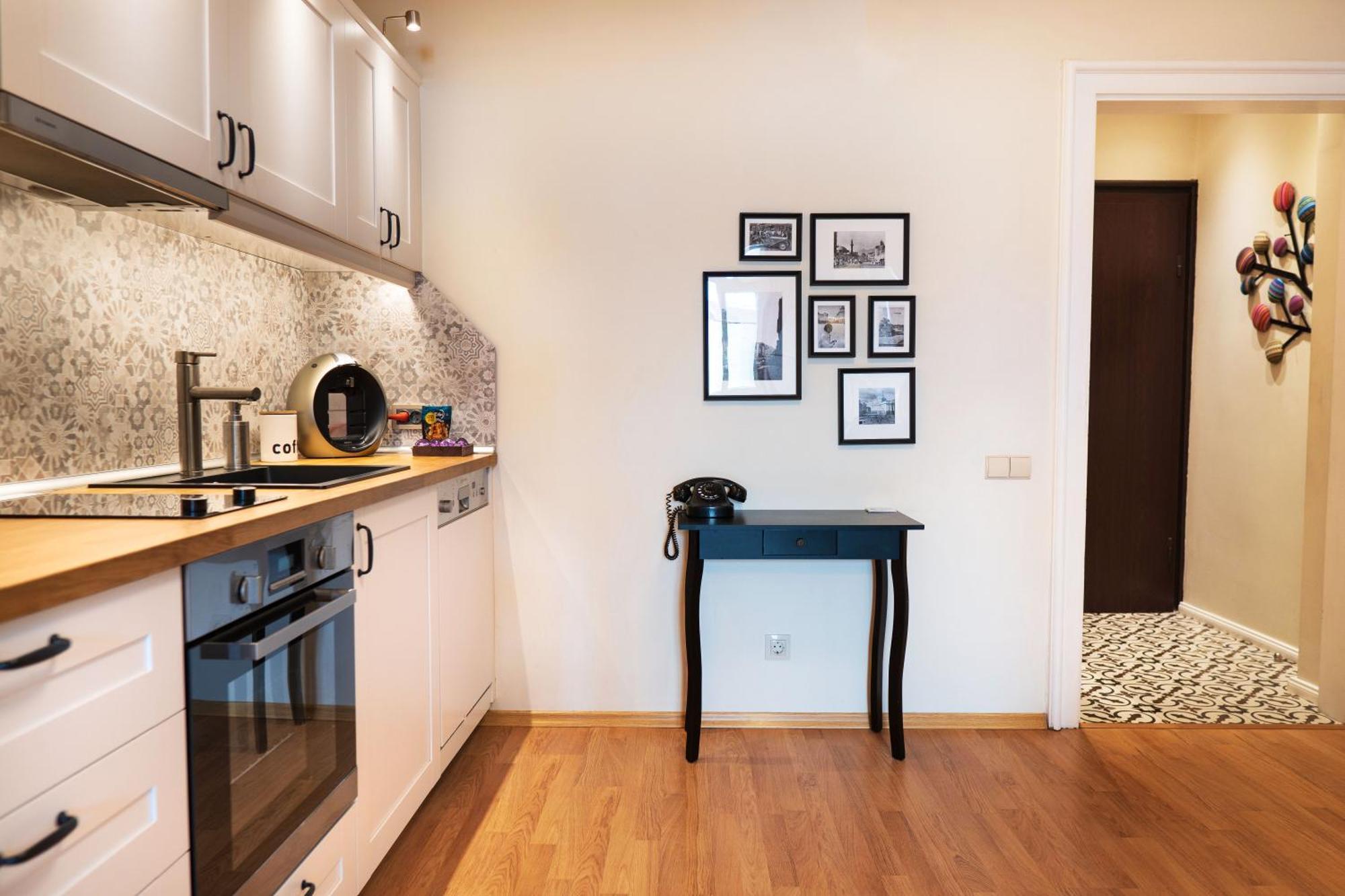 Apartment Memoir By Sofiaspot - Central, Metro To Airport Екстериор снимка
